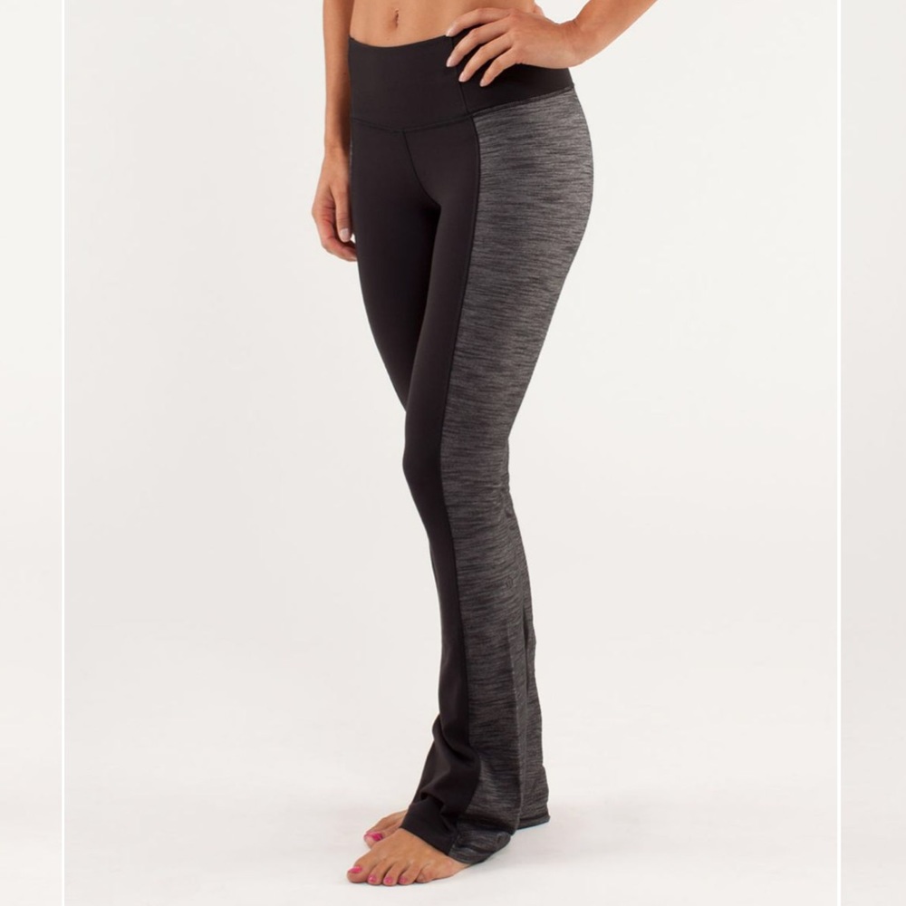 Lululemon 2 Toned High Rise Pulse Pants Size 8 Amazing condition Like New